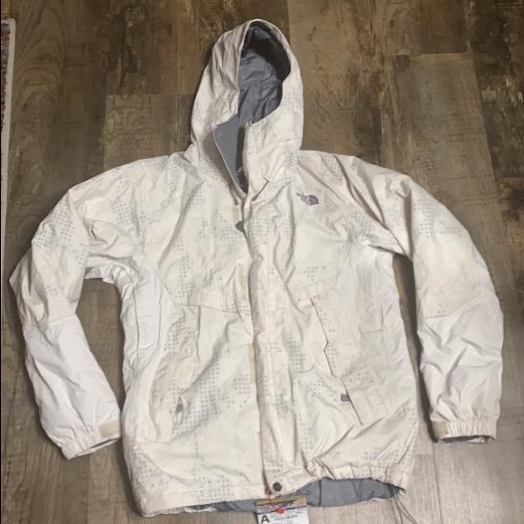 The North Face Ski Jacket - Picture 8 of 9